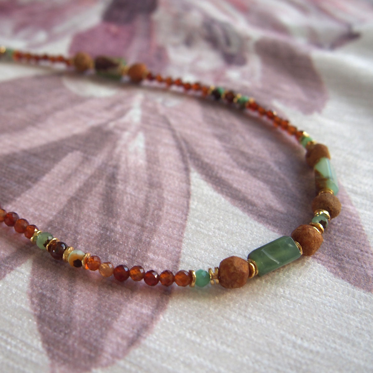 Common Opal(green), Amber(Raw crust), Chrysoprase, Garnet(orange) Necklace–Buds
