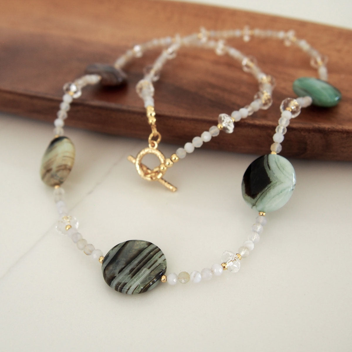 Agate, Rock Crystal Necklace-Light and shade