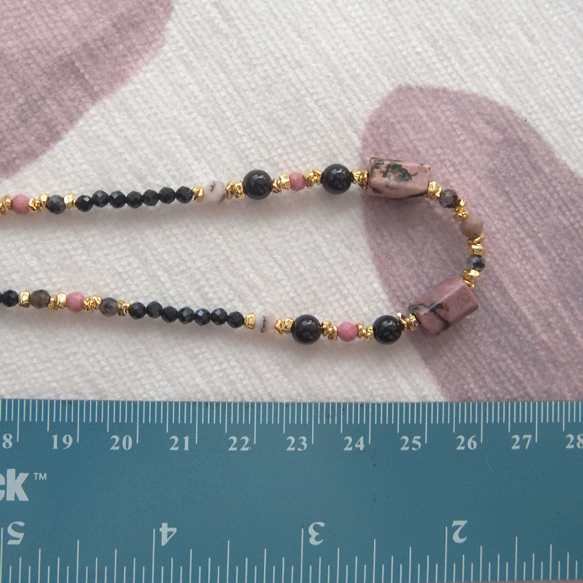 Rhodonite, Tourmaline(black), Opal(common), Rhodochrosite, Lolite Necklace–Dangerous tenderness