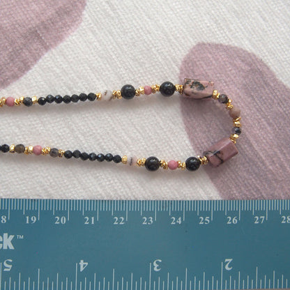Rhodonite, Tourmaline(black), Opal(common), Rhodochrosite, Lolite Necklace–Dangerous tenderness