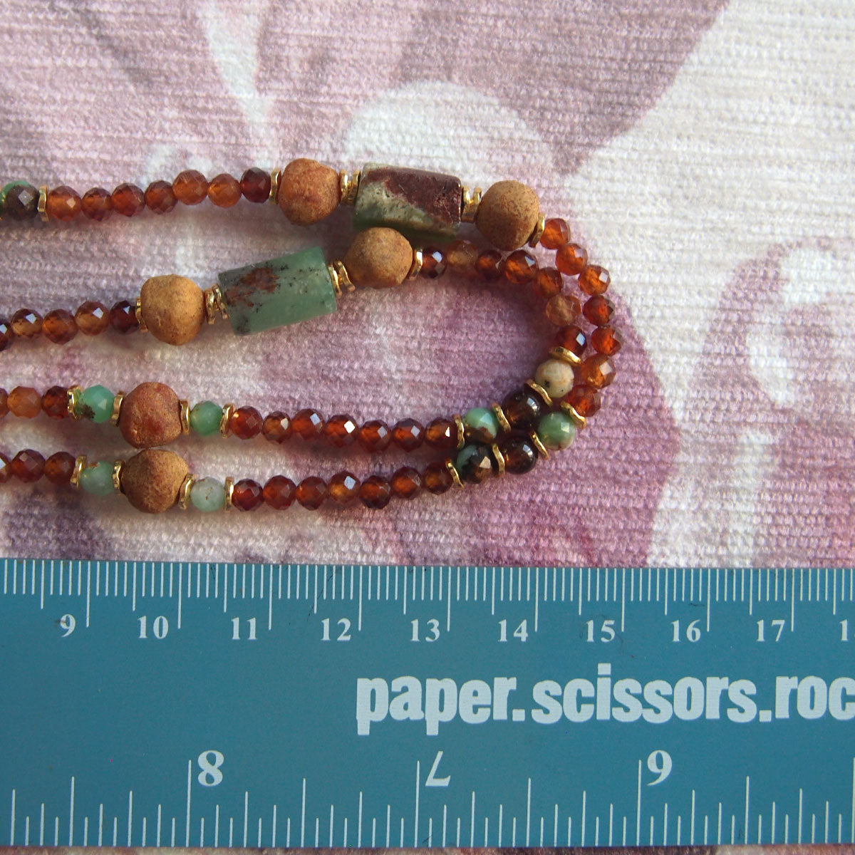 Common Opal(green), Amber(Raw crust), Chrysoprase, Garnet(orange) Necklace–Buds