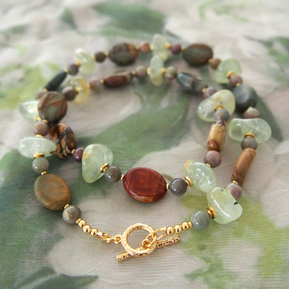 Prehnite, Picture Stone(oval), Alxa Agate Necklace- Vineyard