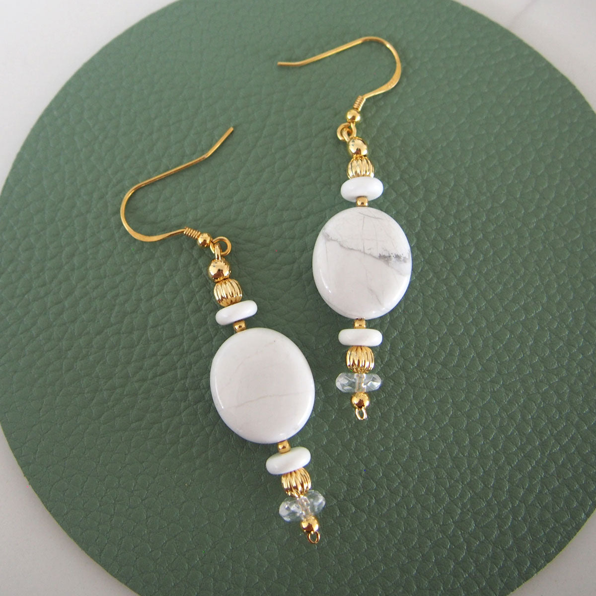 Magnesite, Rock Crystal Earring- Snow