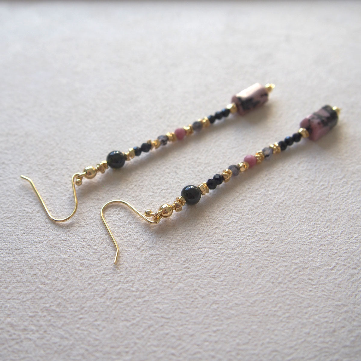 Rhodonite, Tourmaline(black), Rhodochrosite, Lolite Earrings–Dangerous tenderness
