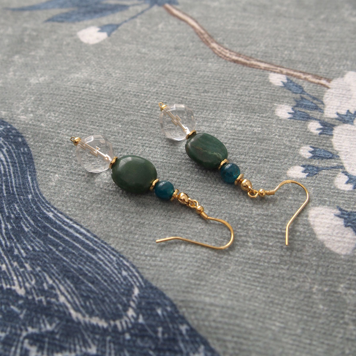 Rock crystal,  Jade(oval),  Apatite Earrings-Blue Spring