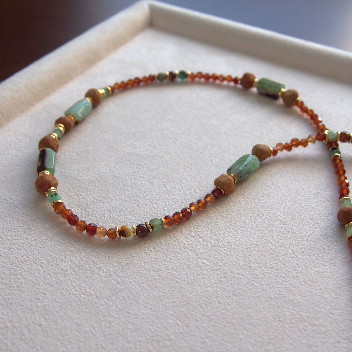 Common Opal(green), Amber(Raw crust), Chrysoprase, Garnet(orange) Necklace–Buds