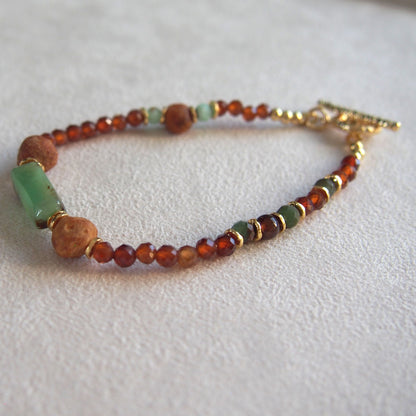 Common Opal(green), Amber(Raw crust), Chrysoprase, Garnet(orange) Bracelet–Buds