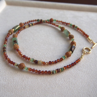 Common Opal(green), Amber(Raw crust), Chrysoprase, Garnet(orange) Necklace–Buds