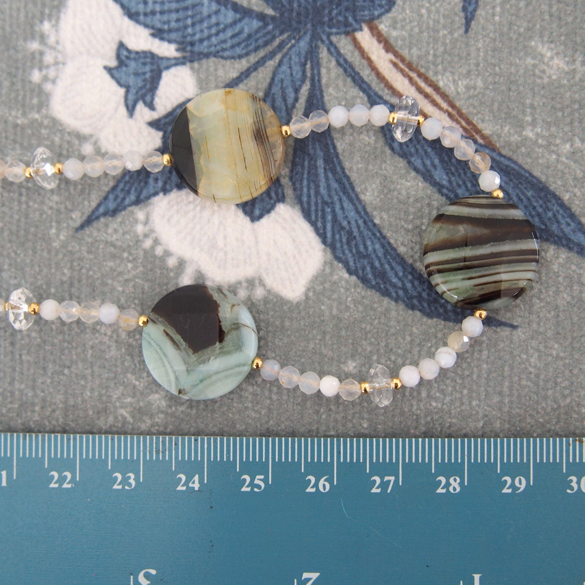 Agate, Rock Crystal Necklace-Light and shade